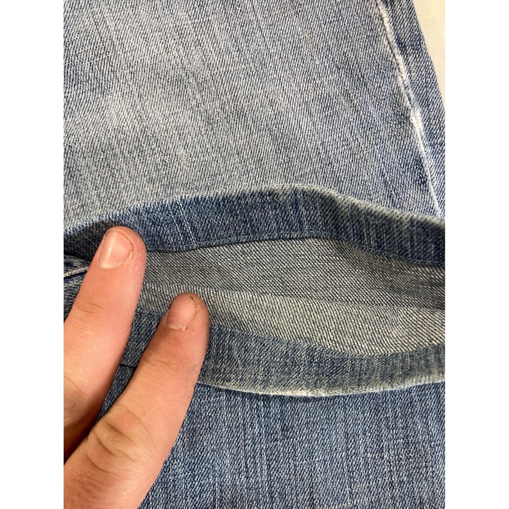 Eddie Bauer Womens Straight Leg Jeans Medium Wash Blue Stretch Denim Sz 8 Hemmed - Picture 8 of 14